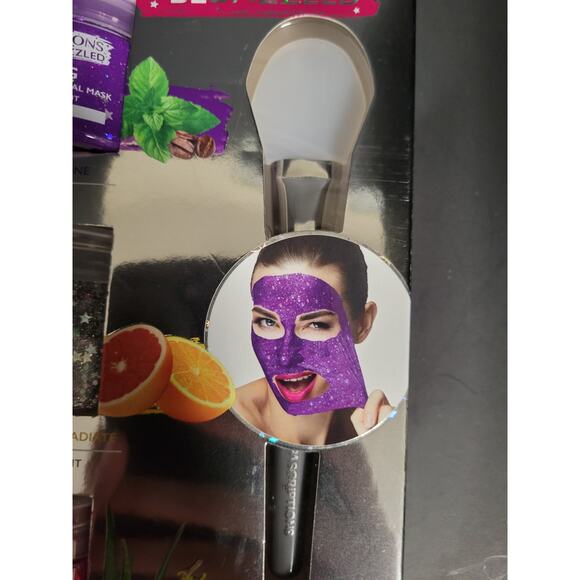 NIB Spascriptons Bedazzled Glitter Peel Off Facial Masks Self Care Set of 3 - Picture 6 of 7